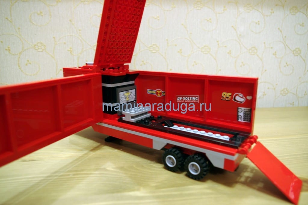 8486 Lego: Трейлер Мака